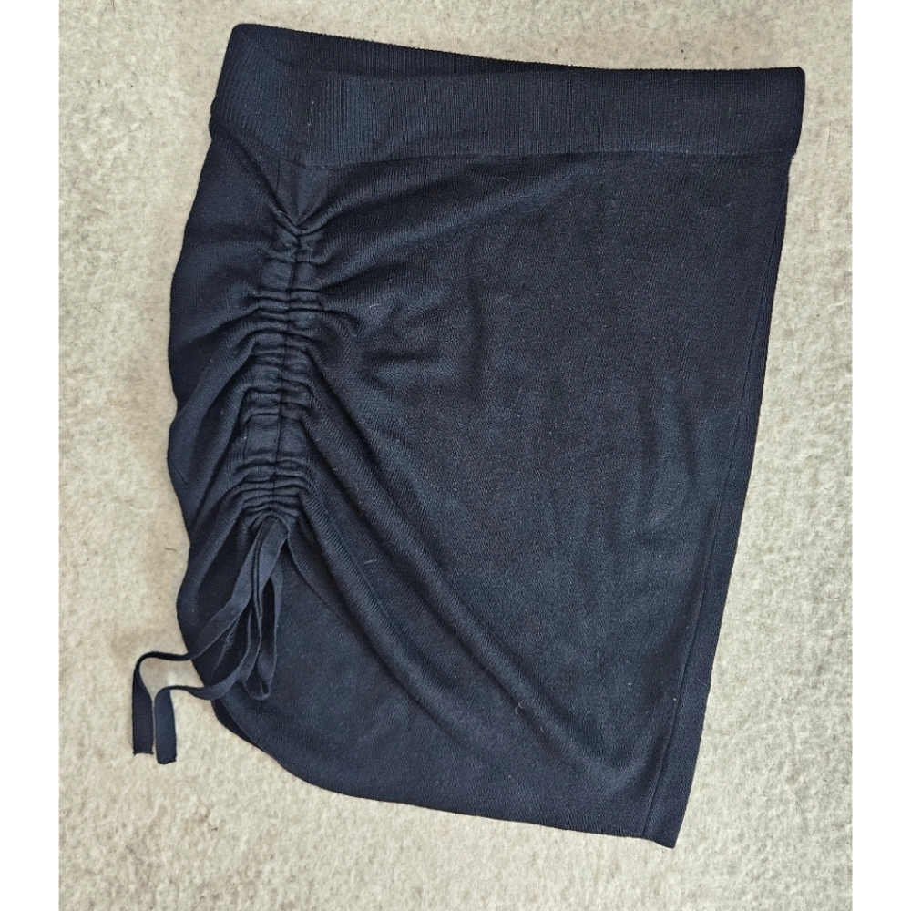 (NEW) Vero Moda Black Rouched Mini Skirt Adjustable Slit Size Medium